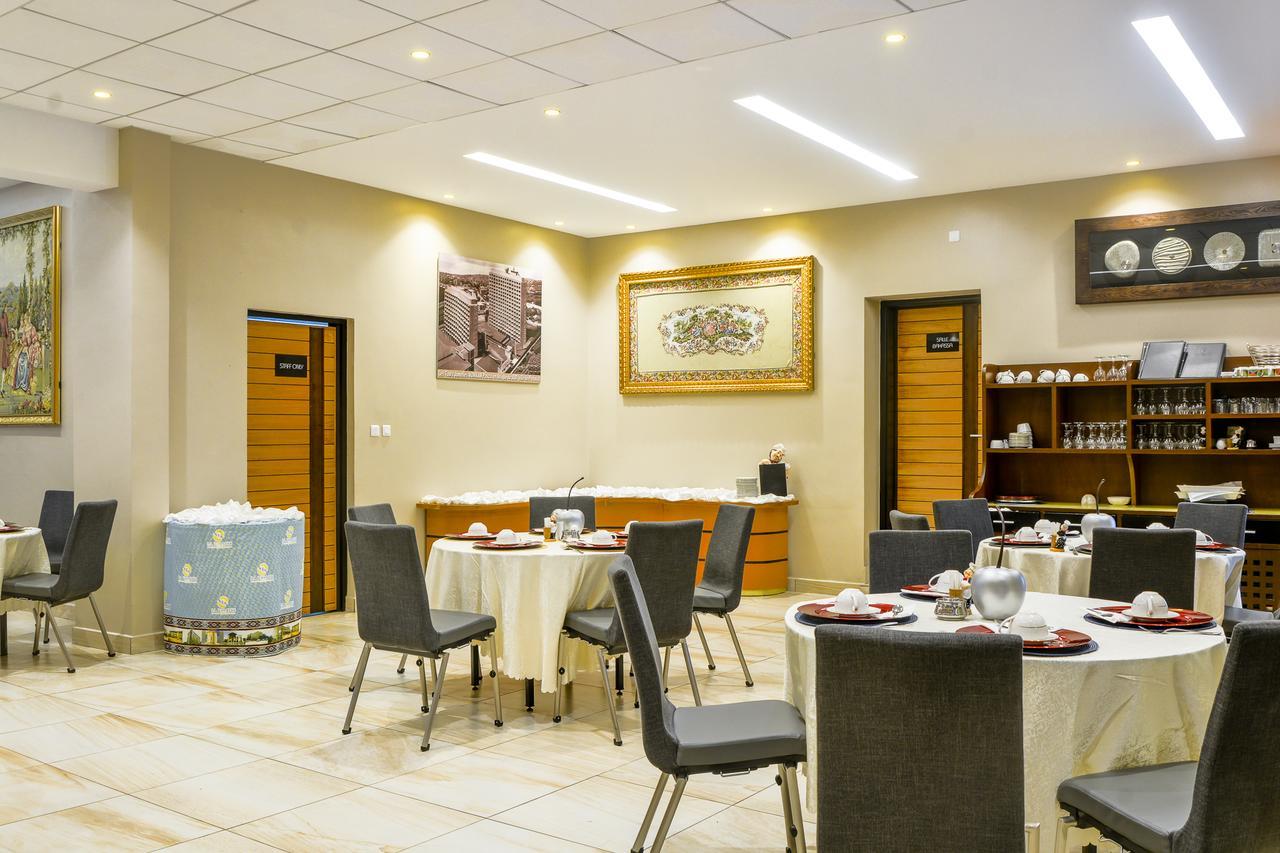 Hotel La Falaise Bonanjo Douala Exteriör bild