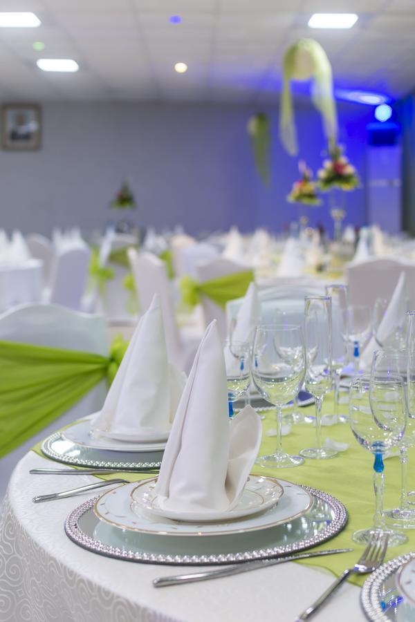Hotel La Falaise Bonanjo Douala Exteriör bild
