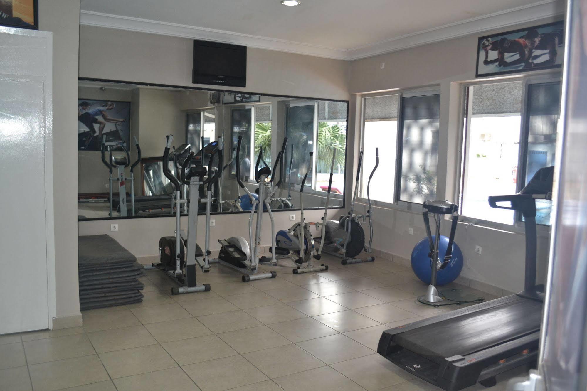 Hotel La Falaise Bonanjo Douala Exteriör bild