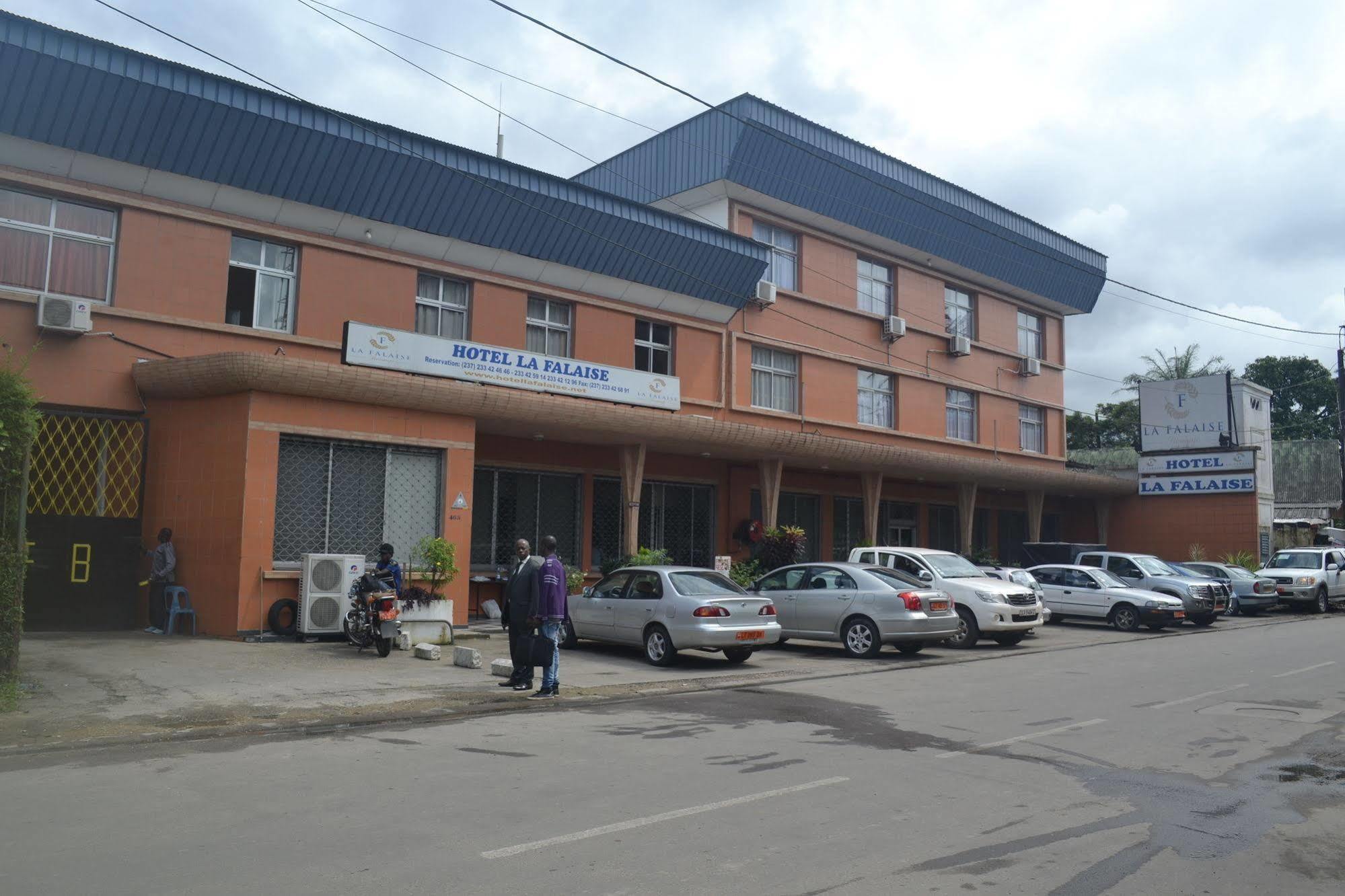 Hotel La Falaise Bonanjo Douala Exteriör bild